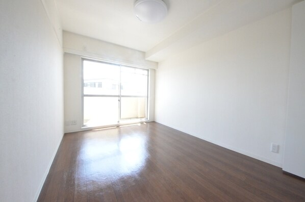 シーザーレジデンス福生の物件内観写真